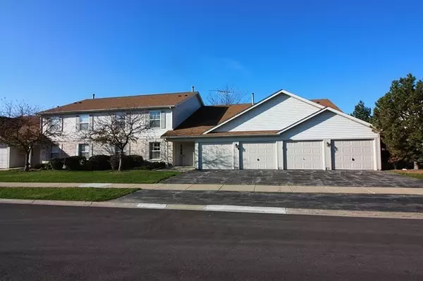 1160 N Red Oak CIR #1160-1, Round Lake Beach, IL 60073