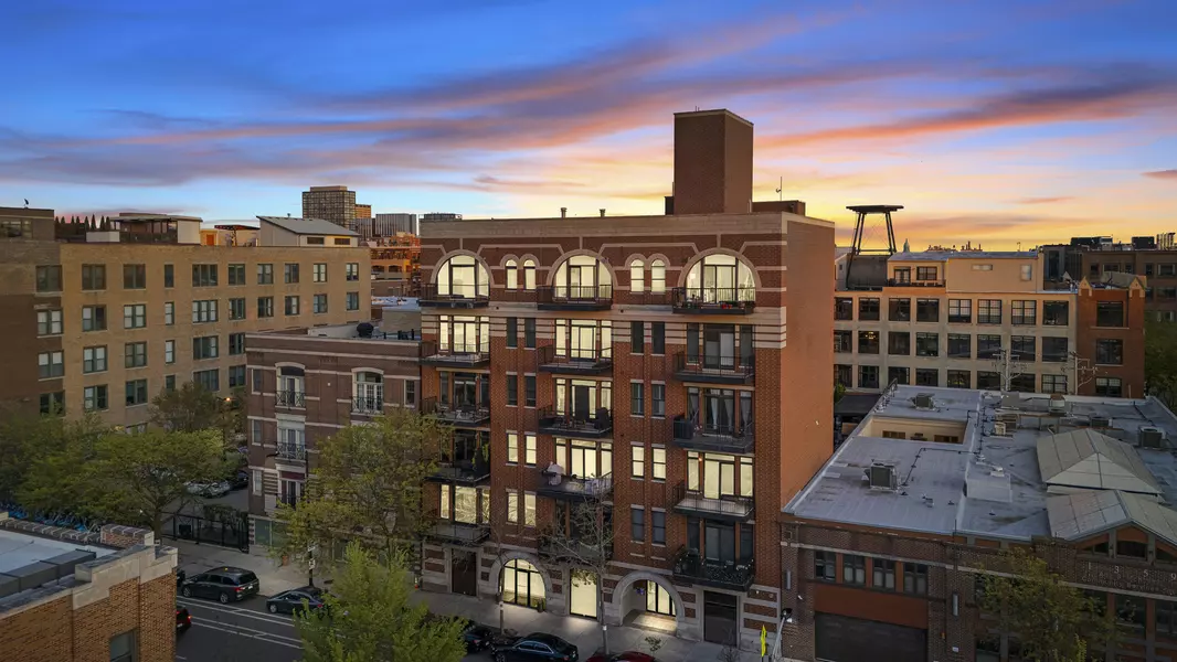 1355 W WASHINGTON BLVD #4D, Chicago, IL 60607