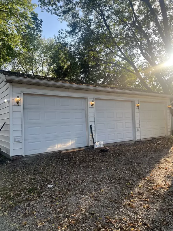 Mazon, IL 60444,619 Jewett ST