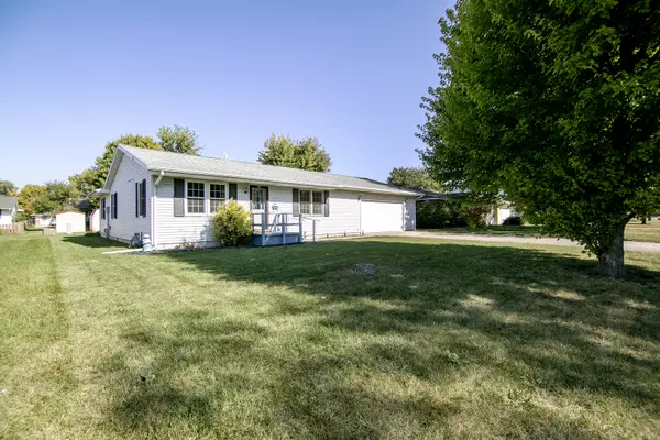 Watseka, IL 60970,704 E Ash ST