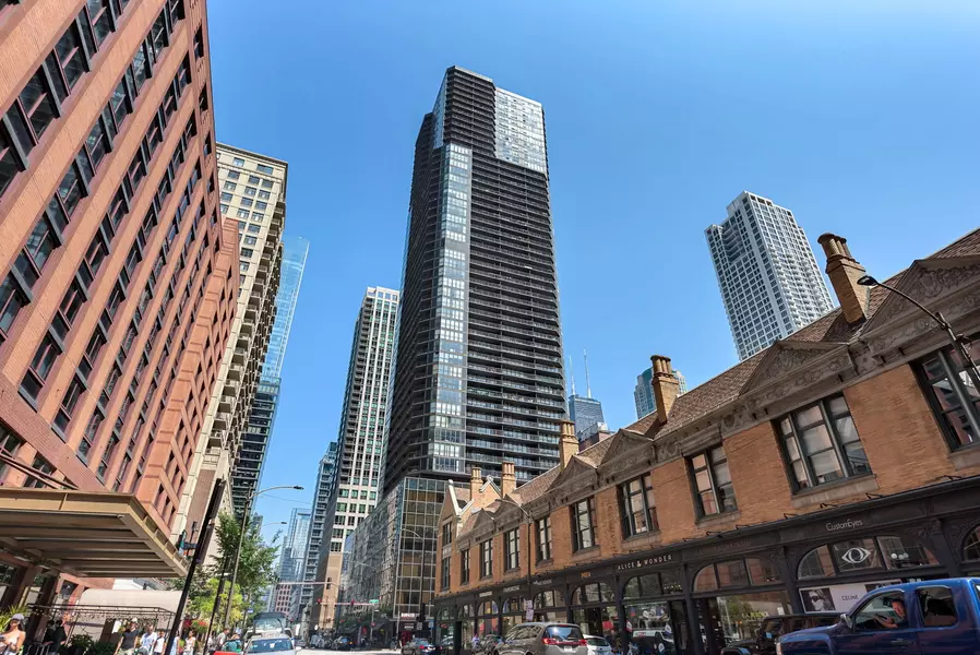 10 E Ontario ST #4501, Chicago, IL 60611