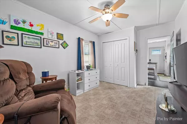 Johnsburg, IL 60051,1304 River Terrace DR
