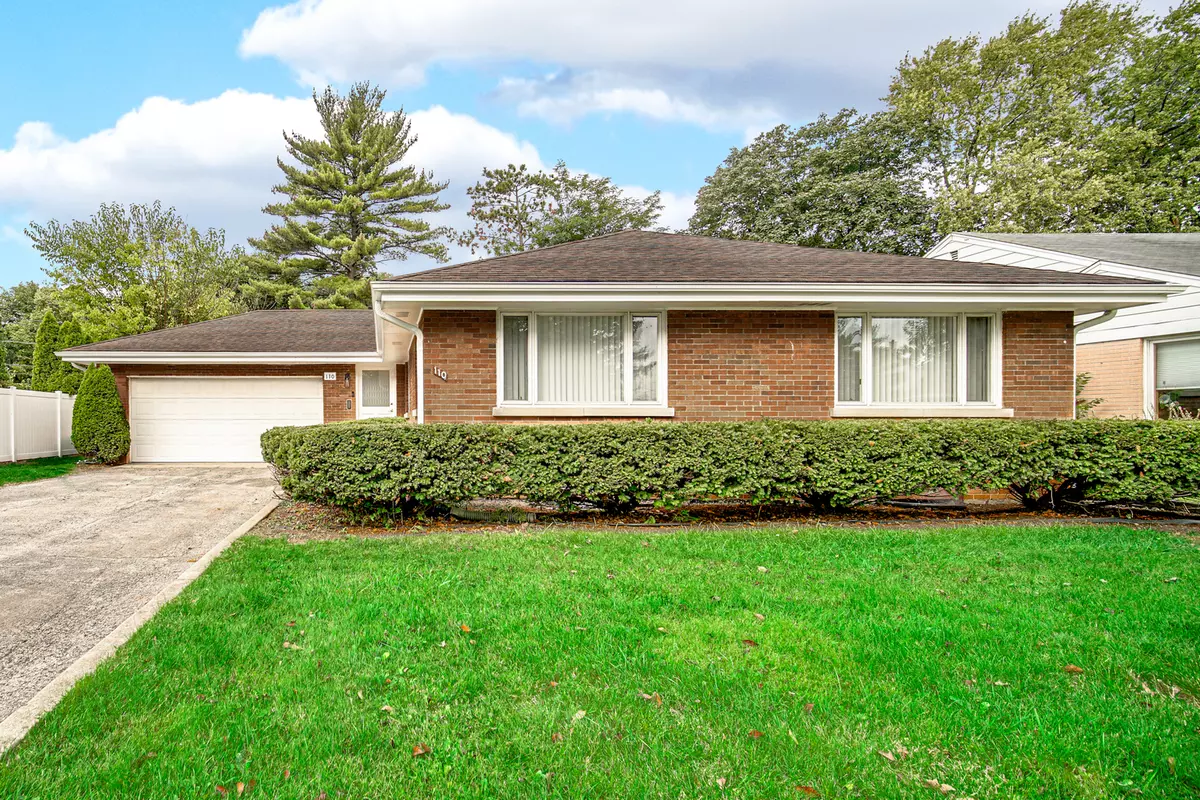 Mount Prospect, IL 60056,110 S Mount Prospect RD