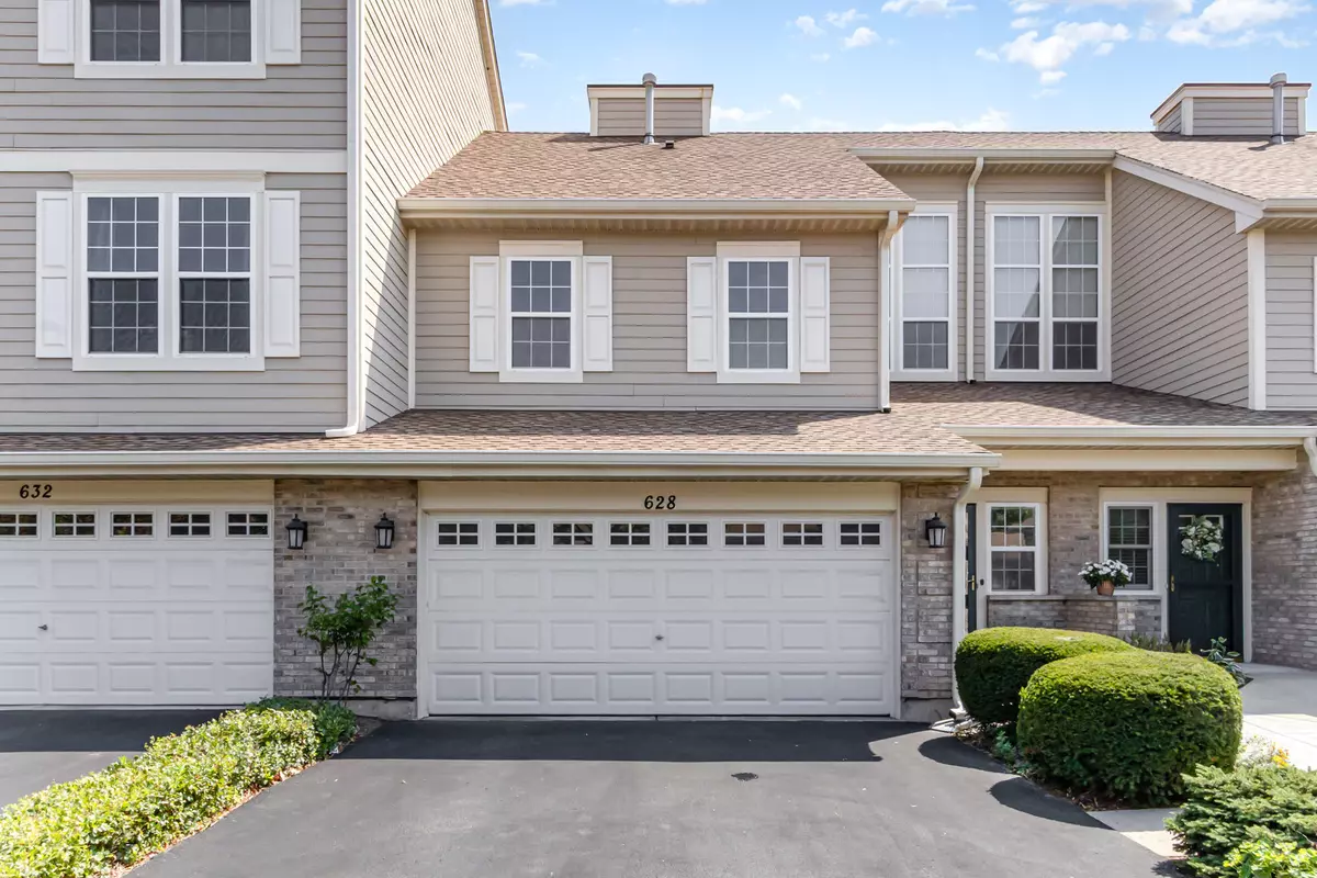 Carol Stream, IL 60188,628 Belmont LN