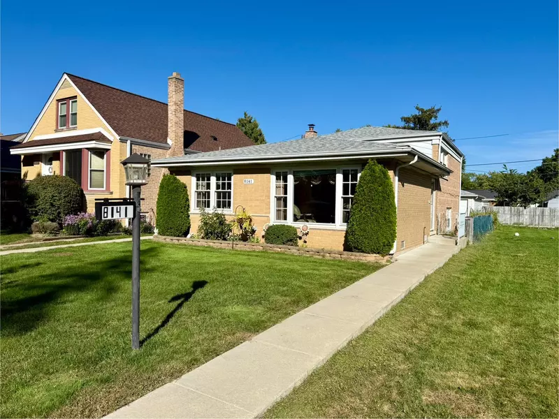 8141 Kenneth AVE, Skokie, IL 60076