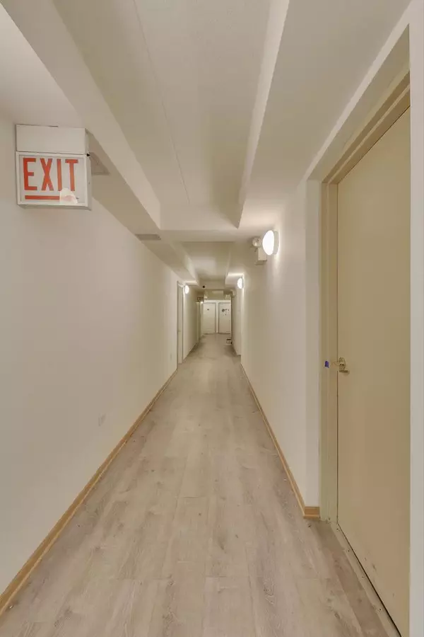 Chicago, IL 60616,1828 S Wentworth AVE #3B