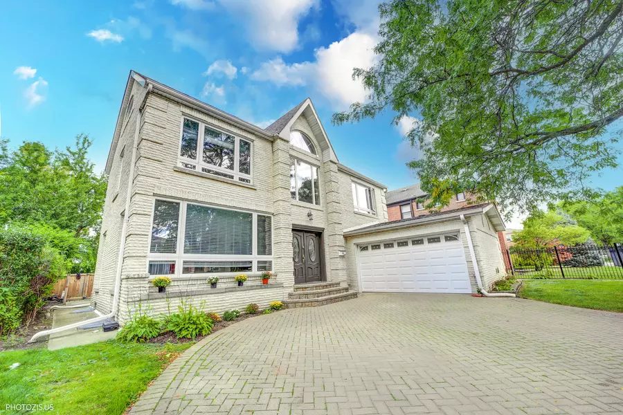 2910 W Gregory ST, Chicago, IL 60625