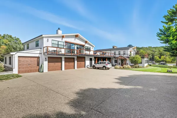 Algonquin, IL 60102,1649 Heather DR