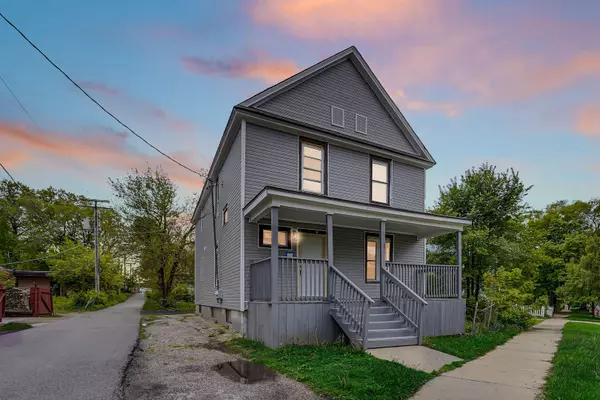 515 George AVE #2, Waukegan, IL 60085