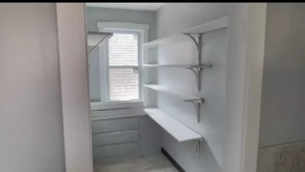 Chicago, IL 60629,7154 S Rockwell ST