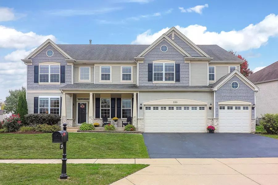 335 Forest TRL, South Elgin, IL 60177