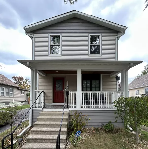 2042 Grove ST, Blue Island, IL 60406