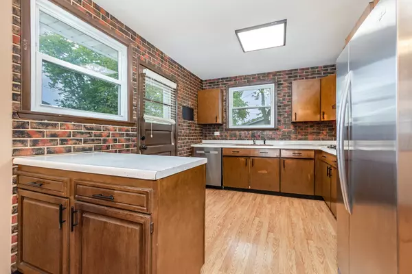 Oak Forest, IL 60452,16453 Harold ST