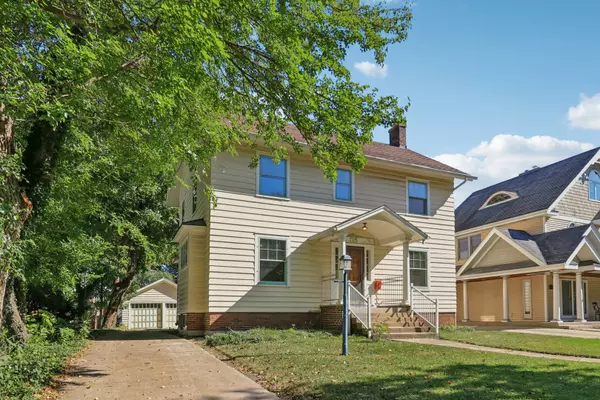 115 S Spring AVE, La Grange, IL 60525