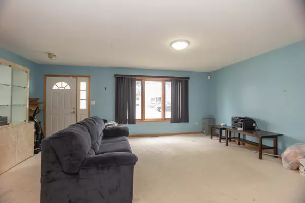 Burbank, IL 60459,5304 W 79th ST