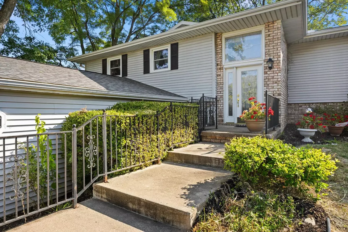 Pekin, IL 61554,13694 Egg Ranch RD