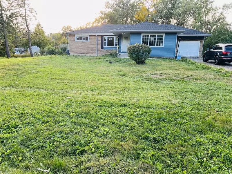 4N310 Walter RD, Addison, IL 60101