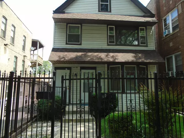 2825 N Albany AVE #2, Chicago, IL 60618