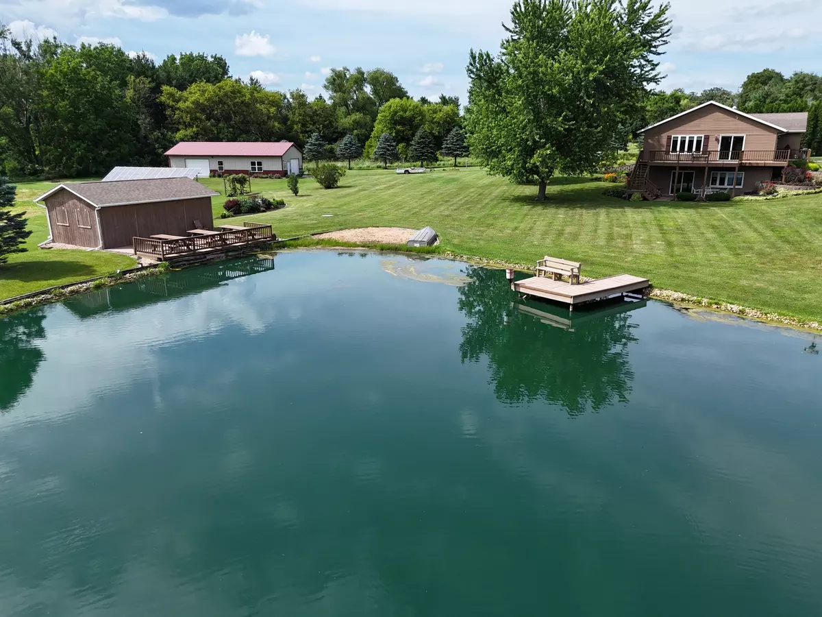 Dakota, IL 61018,5782 N Brown RD