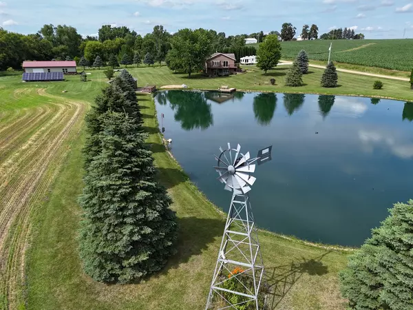 Dakota, IL 61018,5782 N Brown RD