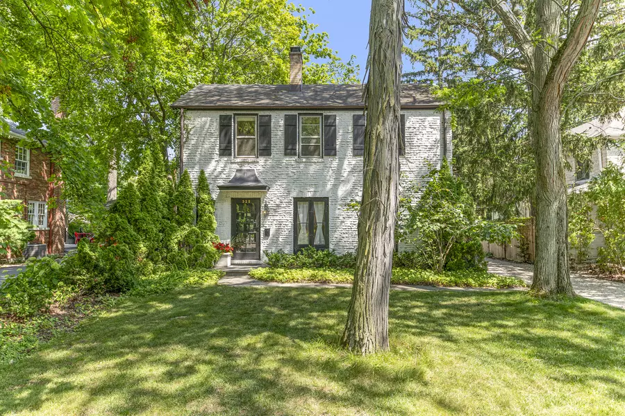 325 Lincolnwood RD, Highland Park, IL 60035