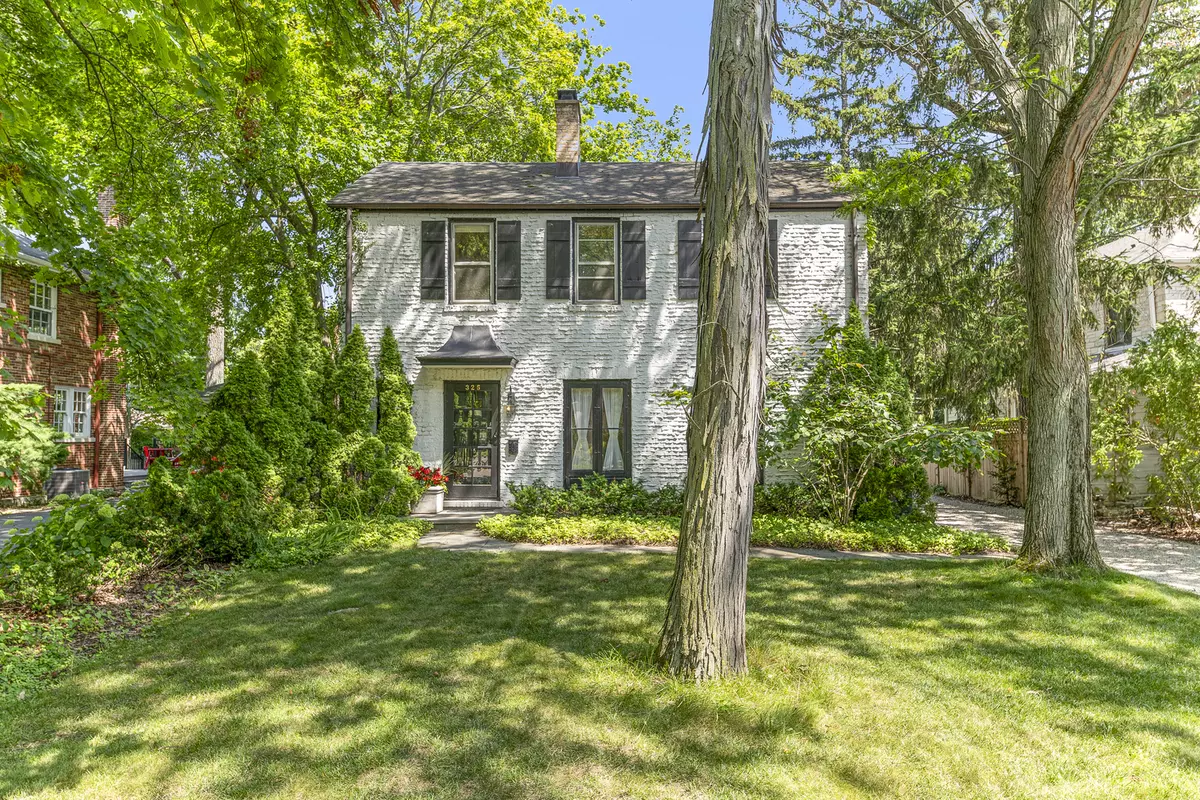 Highland Park, IL 60035,325 Lincolnwood RD