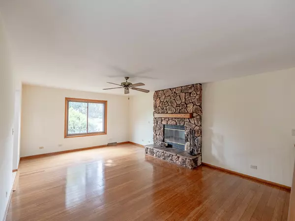 Wadsworth, IL 60083,4150 Midlane DR