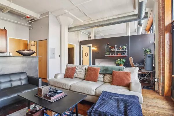 Chicago, IL 60616,1601 S Michigan AVE #306