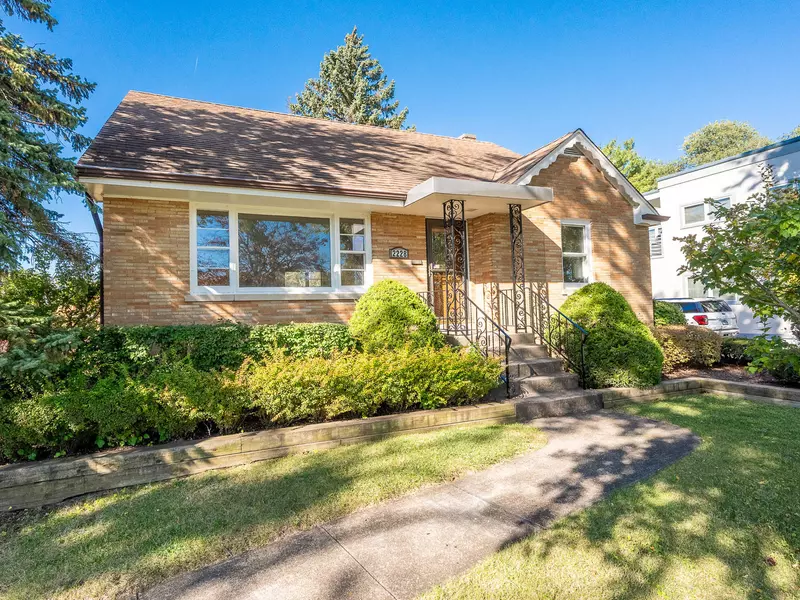 2228 High Ridge Pkwy, Hillside, IL 60162
