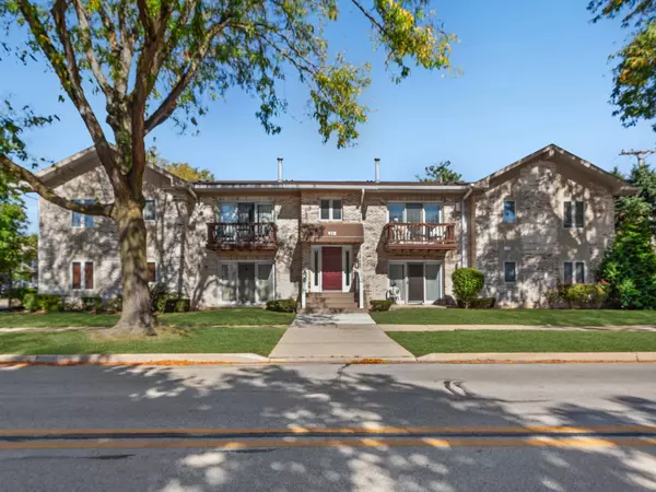 918 Rogers ST #103, Downers Grove, IL 60515
