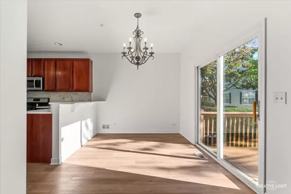 Hoffman Estates, IL 60192,6099 Canterbury LN #6099
