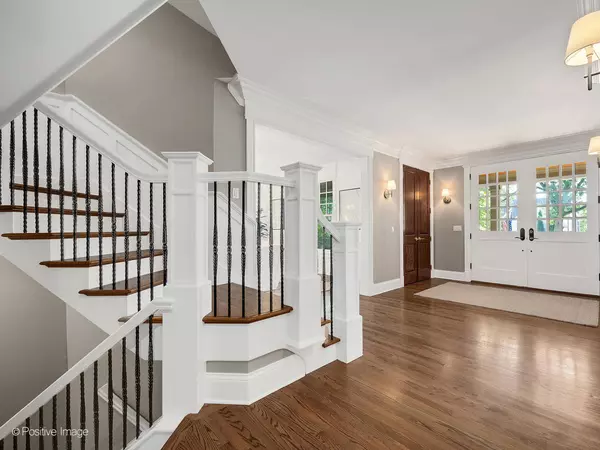 Hinsdale, IL 60521,117 N Monroe ST