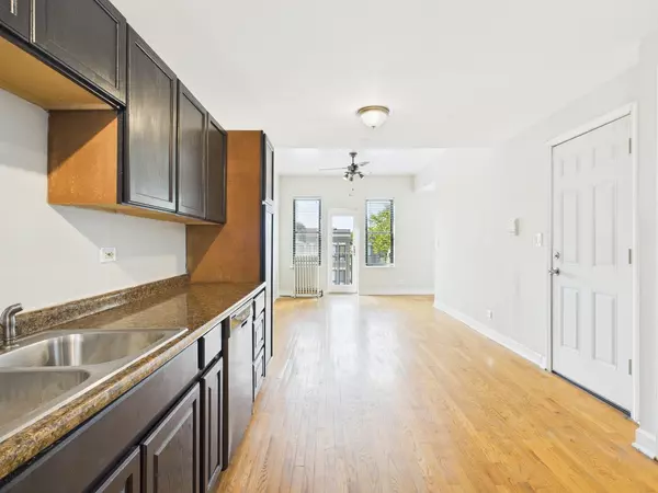 Chicago, IL 60615,5003 S Prairie AVE #5003C