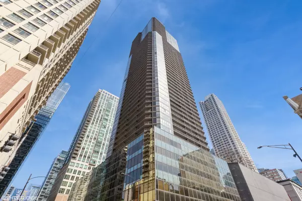 10 E Ontario ST #1806, Chicago, IL 60611