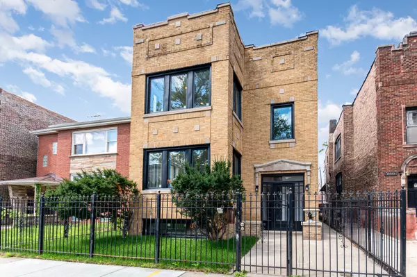 6336 S EBERHART AVE, Chicago, IL 60637