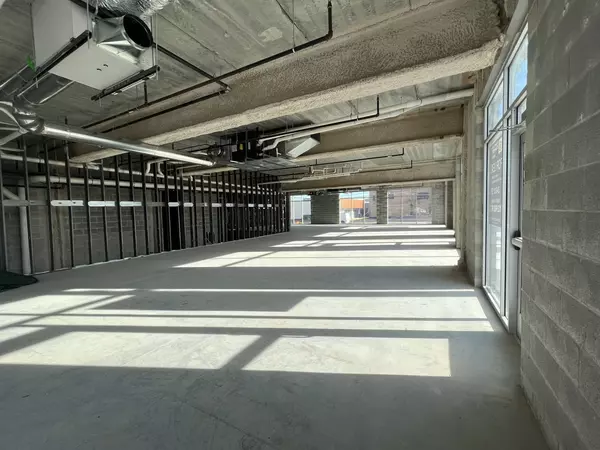 Arlington Heights, IL 60004,650 E Kensington RD