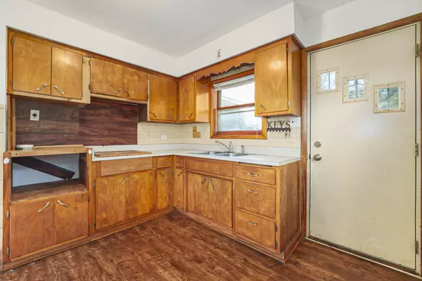 Dolton, IL 60419,212 E 142nd PL