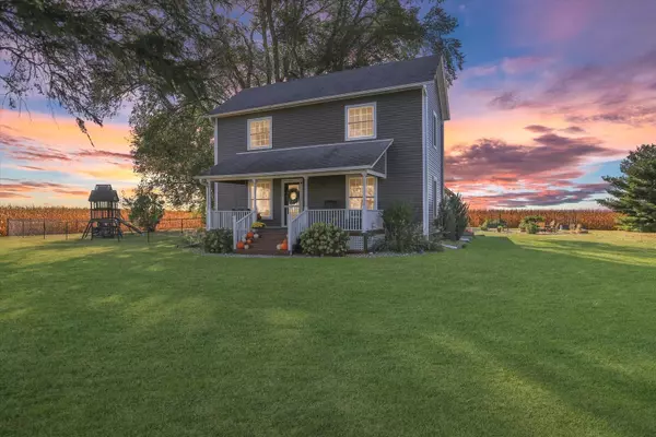 Villa Grove, IL 61956,151 County 1700 E RD E