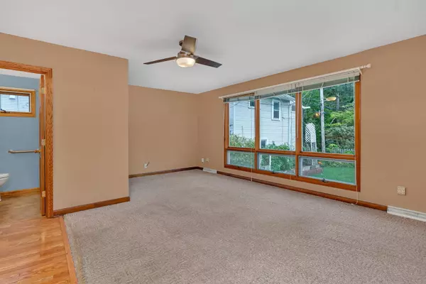 Joliet, IL 60435,1105 Taylor ST