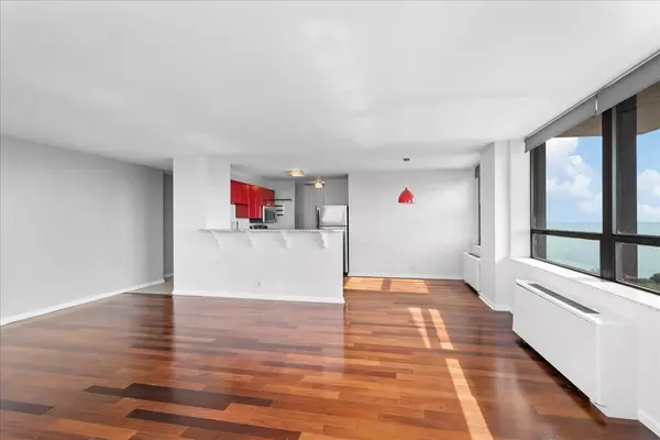 Chicago, IL 60660,5701 N Sheridan RD #27M