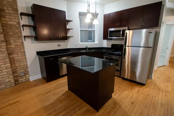 Chicago, IL 60647,2023 N CALIFORNIA AVE #2B