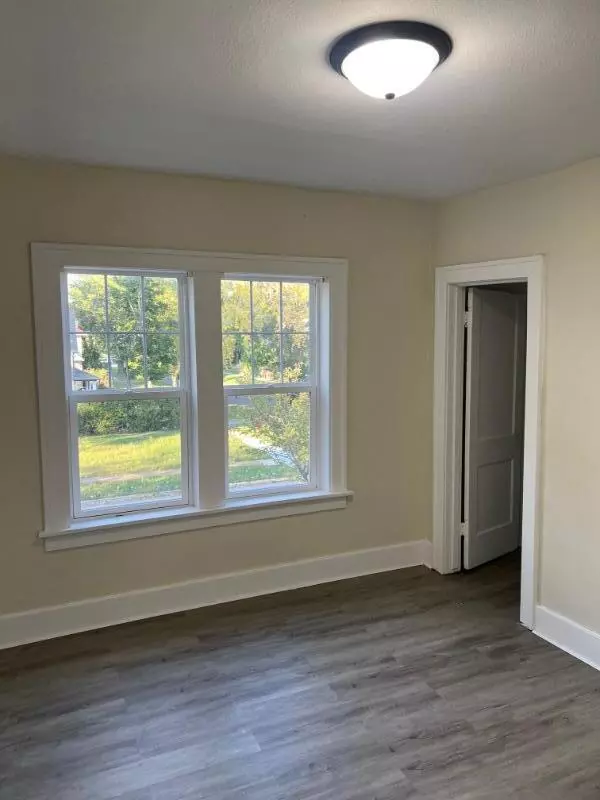 North Chicago, IL 60064,1702 Lincoln ST