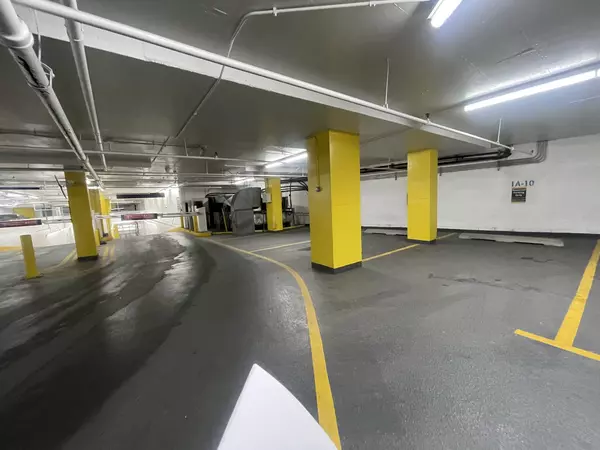 Chicago, IL 60611,111 E Chestnut ST #1A-10