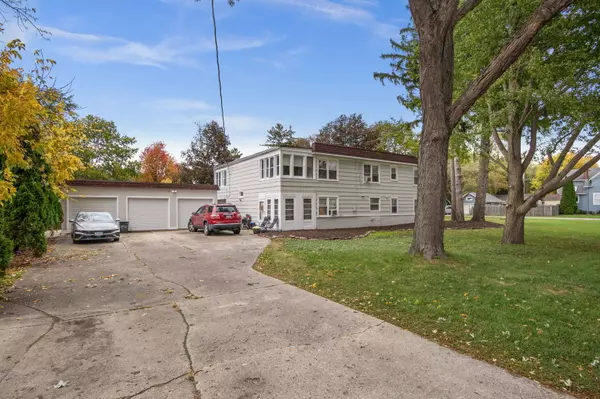 107 N Mallory AVE, Batavia, IL 60510