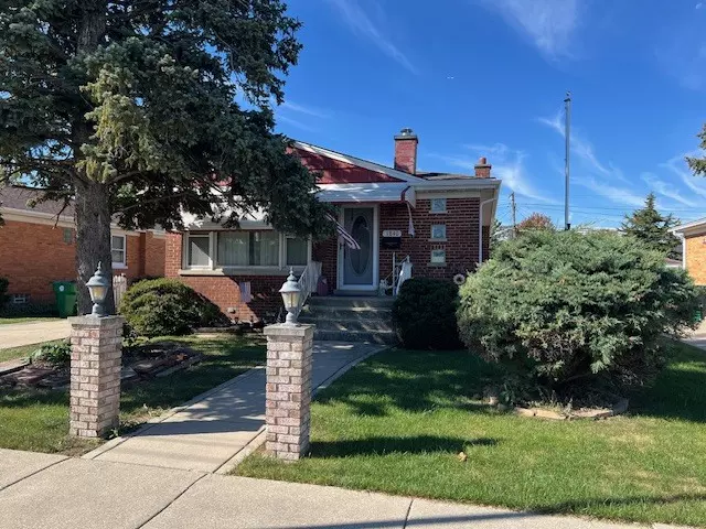 1840 Gardner RD, Westchester, IL 60154