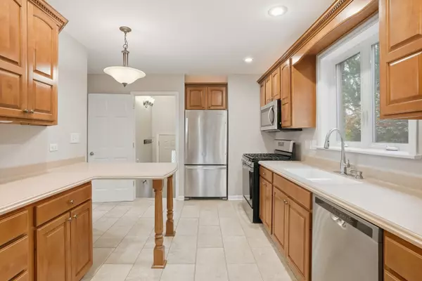 Homewood, IL 60430,18521 Homewood AVE