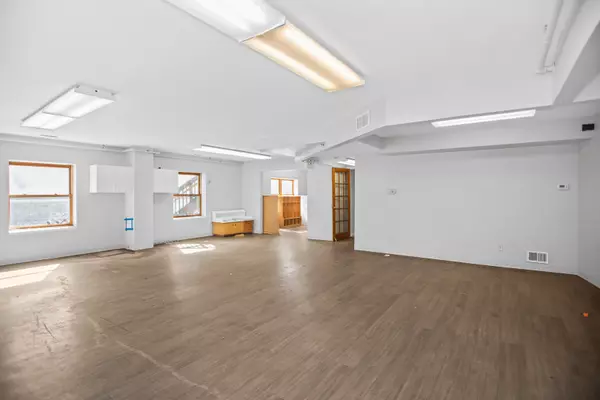 Lisle, IL 60532,1203 Lisle PL