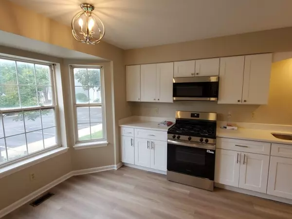 Geneva, IL 60134,1355 Dunham CT