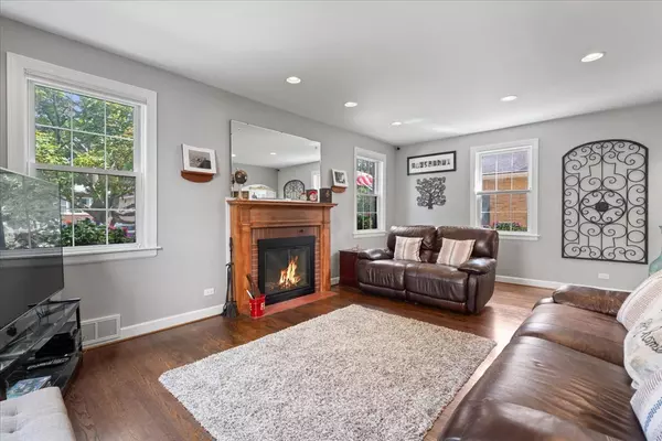 Chicago, IL 60631,7315 W Lunt AVE