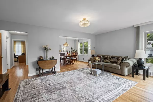 Skokie, IL 60077,5459 Suffield CT
